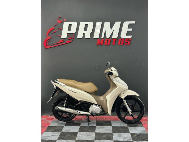 HONDA - BIZ 125 - 2018/2018 - Branca - R$ 15.900,00