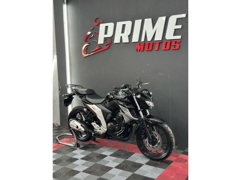 YAMAHA - FAZER - 2019/2019 - Preta - R$ 20.900,00