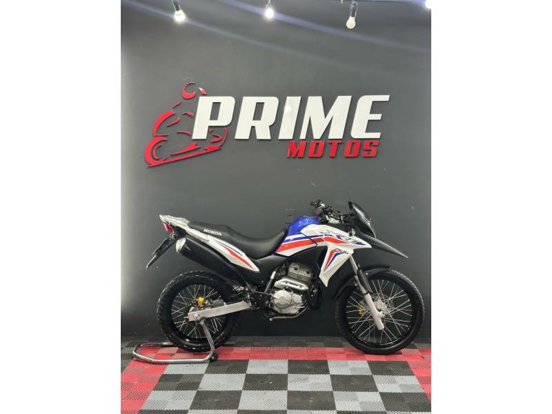 HONDA - XRE 300 - 2017/2017 - Branca - R$ 25.900,00