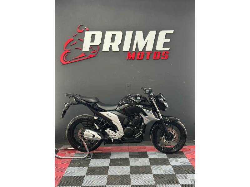 YAMAHA - FAZER - 2019/2019 - Preta - R$ 20.900,00