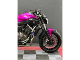 YAMAHA - MT - 2016/2016 - Roxa - R$ 38.900,00