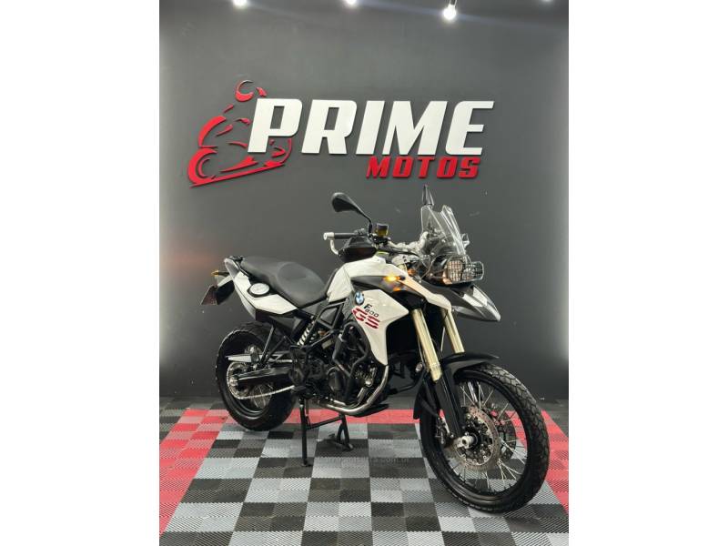 BMW - F 800 - 2013/2013 - Branca - R$ 37.900,00