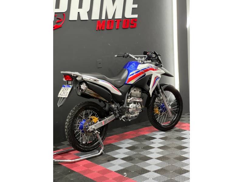 HONDA - XRE 300 - 2018/2018 - Branca - R$ 25.900,00