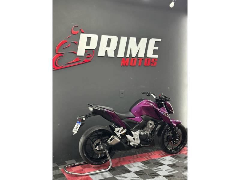 HONDA - CB 300F TWISTER - 2023/2023 - Roxa - R$ 27.900,00