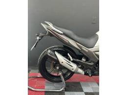 YAMAHA - FAZER - 2015/2015 - Branca - R$ 16.900,00