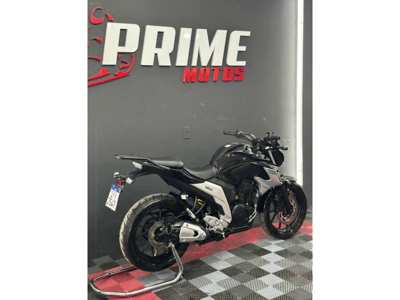 YAMAHA - FAZER - 2019/2019 - Preta - R$ 20.900,00