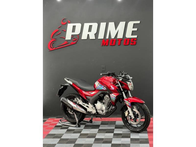 HONDA - CB 250F TWISTER - 2022/2022 - Vermelha - R$ 23.900,00