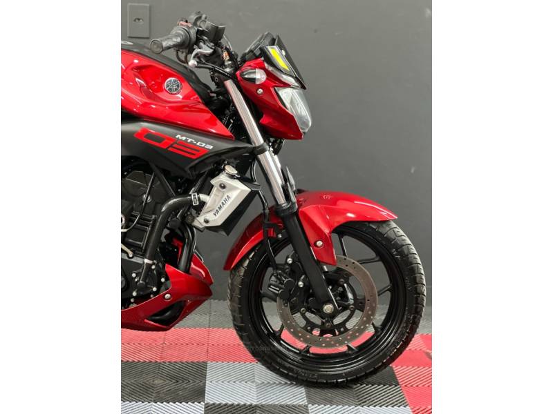 YAMAHA - MT - 2017/2017 - Vermelha - R$ 24.900,00