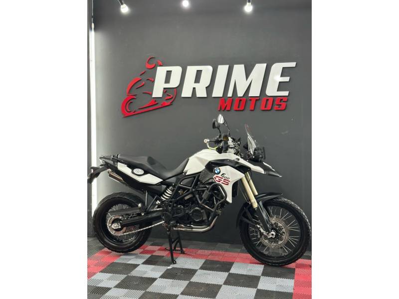 BMW - F 800 - 2013/2013 - Branca - R$ 37.900,00