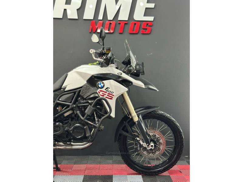 BMW - F 800 - 2013/2013 - Branca - R$ 37.900,00