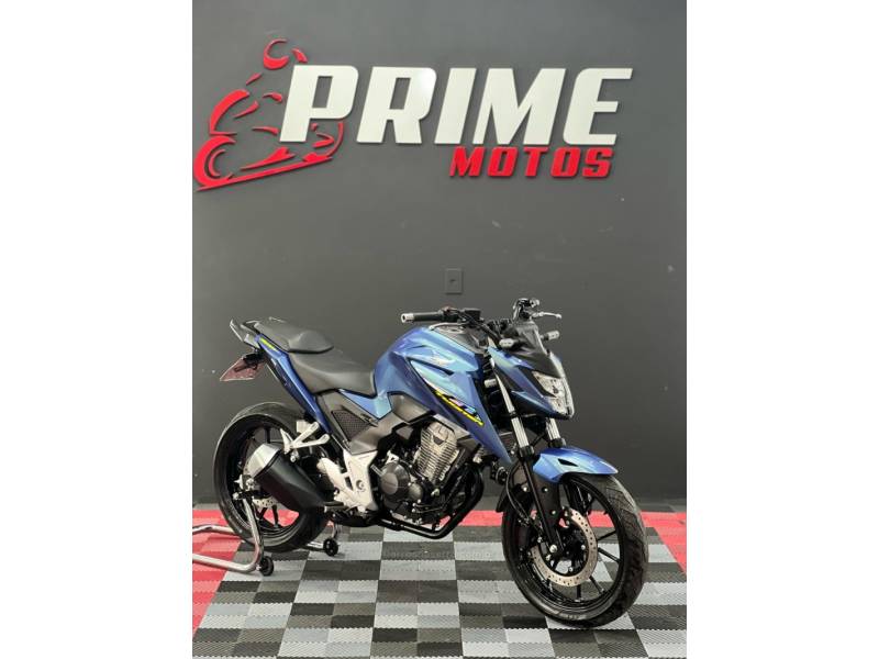 HONDA - CB 300F TWISTER - 2023/2023 - Azul - R$ 28.900,00