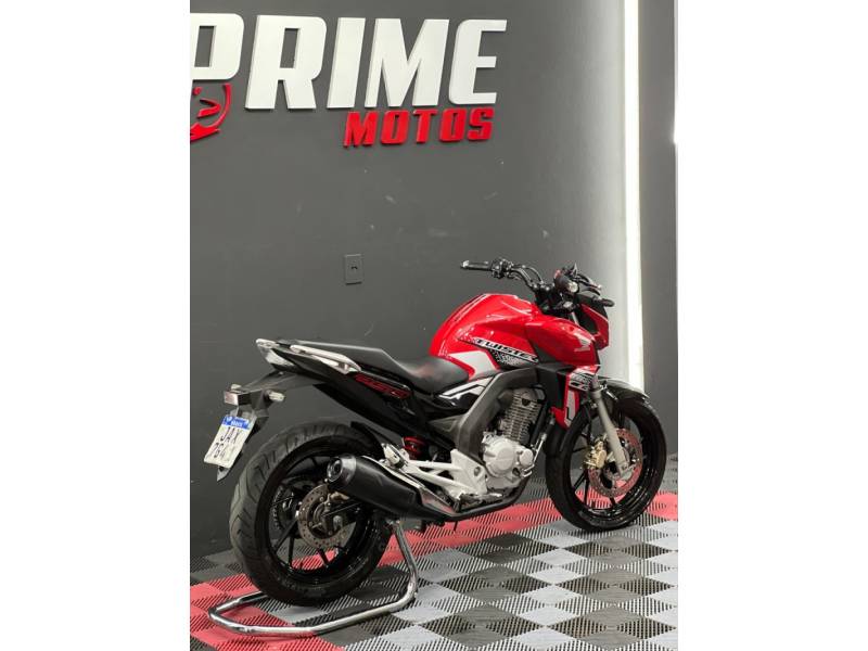 HONDA - CB 250F TWISTER - 2021/2021 - Vermelha - R$ 22.900,00