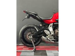 YAMAHA - MT - 2016/2016 - Vermelha - R$ 38.900,00