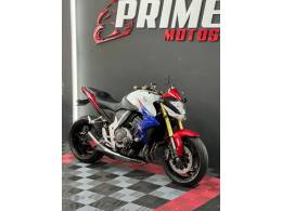 HONDA - CB 1000R - 2015/2015 - Branca - R$ 55.900,00